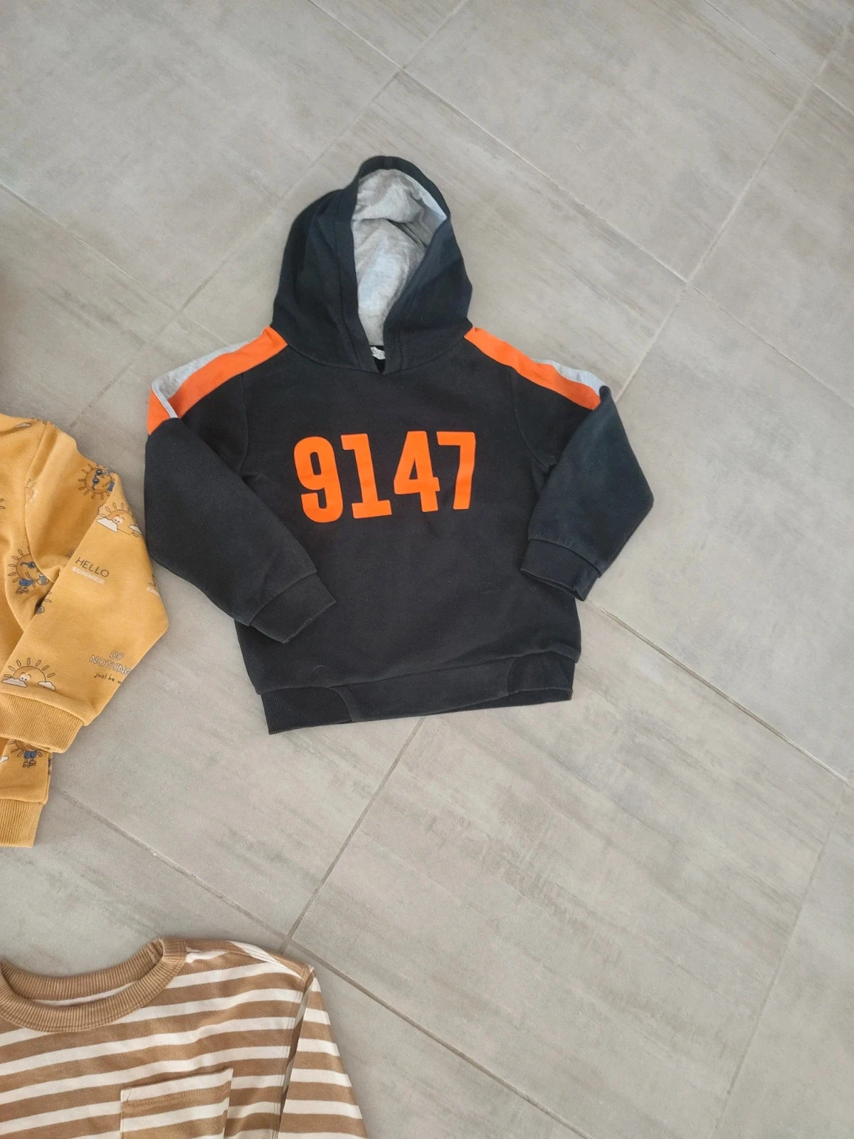 Lot of boys' 6-year-old sweatshirts – photo 5